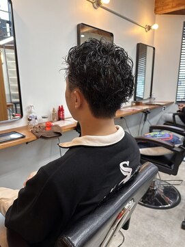 ラックセカンドスペース(LUCK 2nd SPACE) メンズパーマ/八千代台/勝田台/ブリーチ/ケアブリーチ