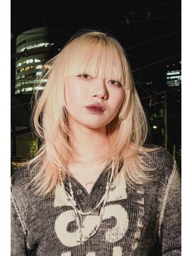 ルル 表参道(lulu.) レイヤー/ウルフカット/ハイトーン/暖色カラー/デザインカラー