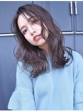 リノバイホヌア(Lino by hoNua.)&nbsp;グレージュ×レイヤーミディ