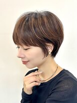 ファーストステップ 表参道(FIRST STEP) 小顔見せミニボブ切りっぱなしボブくびれボブ前髪あり外はね丸み