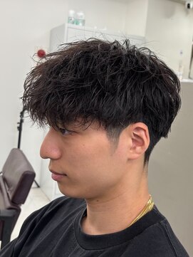 イーラ 和歌山(era) フェザーパーマ/センターパート/メンズパーマ/メンズカット
