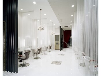 HAIR & MAKE EARTH　名駅sanctuary