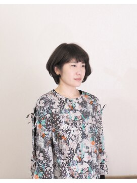 アルブル ヘアデザイン(arbre hair design) 大人可愛い耳かけショートボブ