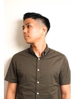 メリケンバーバーショップ フクオカ(MERICAN BARBERSHOP FUK)&nbsp;サイドパートショートセミウェットワイルドツーブロックテクノ37