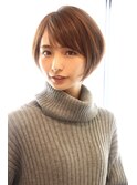 暗めカラーでも可愛いナチュラショート　ショートボブ