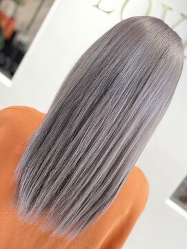 ラビスモア(Lovis moa) 魅力倍増カール/セミディ/シアーカラー/ダークアッシュ/姫カット