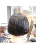 襟足ギリギリ!切りっぱなしボブ