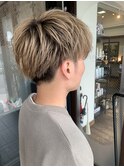 ベージュ
