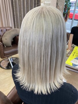 スーペリオル(Superior) ダブルカラー/ホワイト