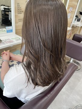 アヴァンス 江坂店(AVANCE.) やわらかベージュカラー