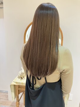 アンド ラ ブランシュ(&.La Blanche) 黒髪カタログ/グレーベージュ/レイヤーロング/アッシュカラー