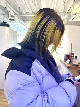 リノショアーズ ショウナン 辻堂店(RinoShores SHONAN) 大人可愛いミディアム個性派美人黄色ブリーチデザインカラー