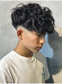 スペインカールメンズマッシュバーバーフェードスパイラルパーマ