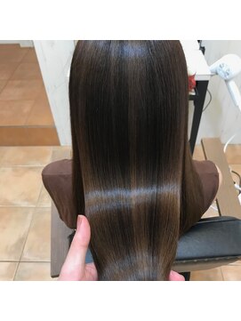 ラーヴァ(raaba.) 髪質改善SILK(クリスタル)高濃度水素ヒト幹細胞トリートメント