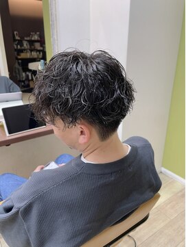 ヤコブ ヘアー(Jacob hair) 波巻きスパイラルパーマ