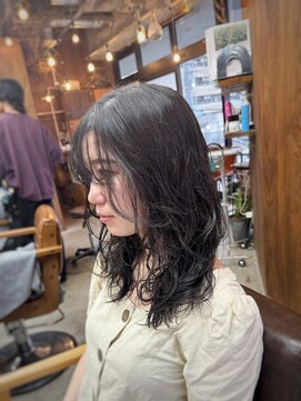 ヘアメイク コモレビ(hairmake komorebi) 【山本智文】レイヤーカットサイドバング外国人風ウェーブパーマ
