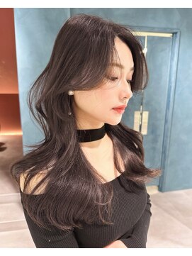 ユー(juu.) 【juu./星ヶ丘】navy greige×韓国くびれレイヤー