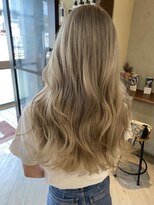 リー ヴィータ 上新庄(Lee Vita)&nbsp;ホワイトベージュ