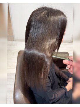 レイラバイアフロート 吉祥寺(Lila by afloat) 【畑中正敏】20代30代40代◎ひし形レイヤーくびれレイヤー