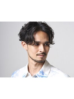 カミカリスマ４年連続受賞&コンテストにて受賞歴多数のstylist在籍。繊細なテクニックで理想スタイルに。