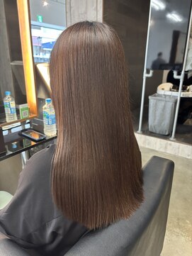 ディシェーレローブ(die Schere Lob) ピュアレートで憧れのサラサラロングに