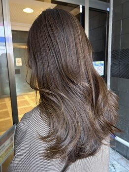 カタチバイアンジュ 長町南店(katachi byAnge)の写真/馴染ませる,カバーする,白髪ぼかし,活かすハイライトなど【お悩みに合わせた白髪との付き合い方をご提案!】