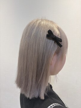 シアーベージュ