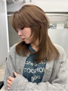 ブラウンベージュ