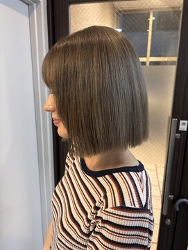 ジゼル 小倉(GiseL) ぱつっとボブ/かじ