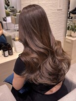 ステア ケース(stair case)&nbsp;韓国ブラウンカラーレイヤーカットトリートメント