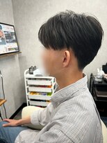 ウヌ ヘアルーム(uNu Hair Room) 韓国風センターパート