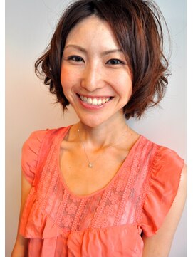 エス ヘアメイク スペース(es hair make space) 30代４０代女性のリラックス色っぽさが出せるボブスタイル