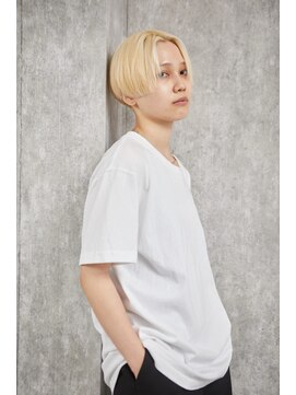 メンズサロンドットリアン(dot. lien) 前下がりマッシュ/ブロンド/センターパート【町田/町田駅】