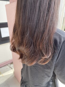 ワークスヘアー(WORKS HAIR) コテ巻き風パーマ　韓国式デジタルパーマ