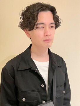 トップヘアー アヴェニュー 刈谷(TOPHAIR Avenue) オシャレに差がつくセンターパートパーマスタイル/前髪パーマ