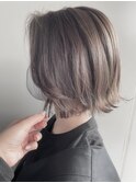 切りっぱなしボブ×グレージュ