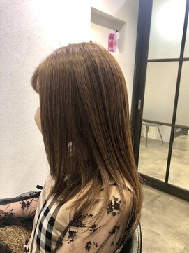 アリアバイエクラート 池袋店(ARiA by ECLART) ブリーチなし　ミルクティーベージュ♪