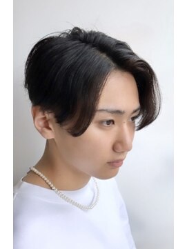 ヘアーストーリー (HAIR STORY) 黒髪　刈り上げセンターパート◎20代30代40代50代