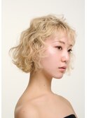 透明感×抜け感の「ウェービーボブ」スタイル
