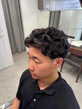 グルーマーズトウキョウ(GROOMER/S TOKYO) 神保町ブルーブラック韓国マッシュセンターパートメンズパーマ
