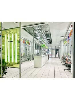 カラーリングに特化したスタイリストが集う【NORA CYNDY】あなたに似合う最高のヘアカラーをご提案します＊