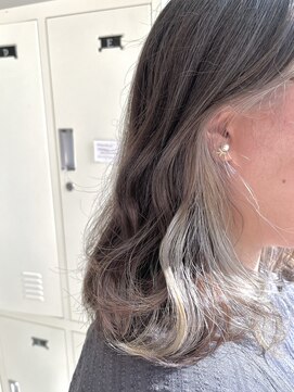 フェリアファム 北千里(FERIA fam) 縮毛矯正/北千里/ショート/ブリーチ/インナー/ボブ/髪質改善