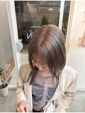 オンヌ(onnu) グレージュ