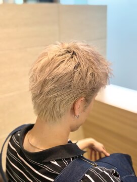 ホワイトミルクティーのハイトーンショート