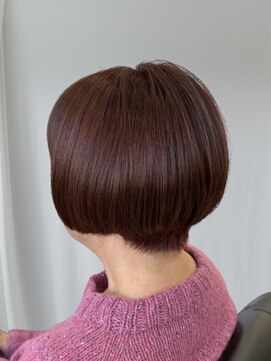 アヴソリューク(Absoluk) 丸みショートボブ　くすみレッド