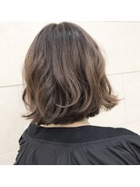 ヘアーアンドスペース モア(hair&space MOA) ゆるふわ切りっぱなしボブ