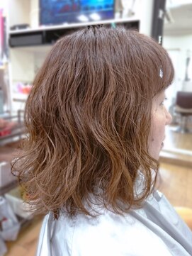 トゥエンティーフォー 泉大津店(24) 伸ばしかけの髪をオシャレに！小顔パーマヘア