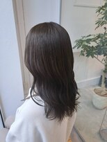 ラフランクリー(la frankly)&nbsp;ウェーブヘア/シアベージュ/バングカラー/シースルーバング