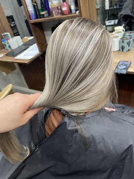 ラフ(LAFF) #バレイヤージュ#グレージュカラー#ボブウルフ#ココアベージュ