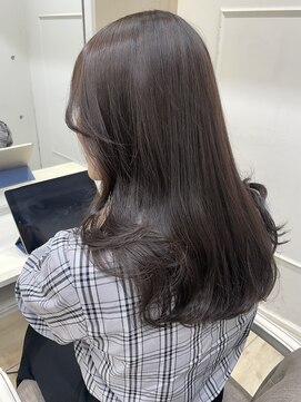 シーン(seen) 【くびれヘア×ラベンダーグレージュ】前髪　小顔カット